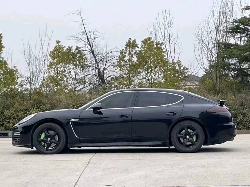 宜昌12年保时捷帕拉梅拉4