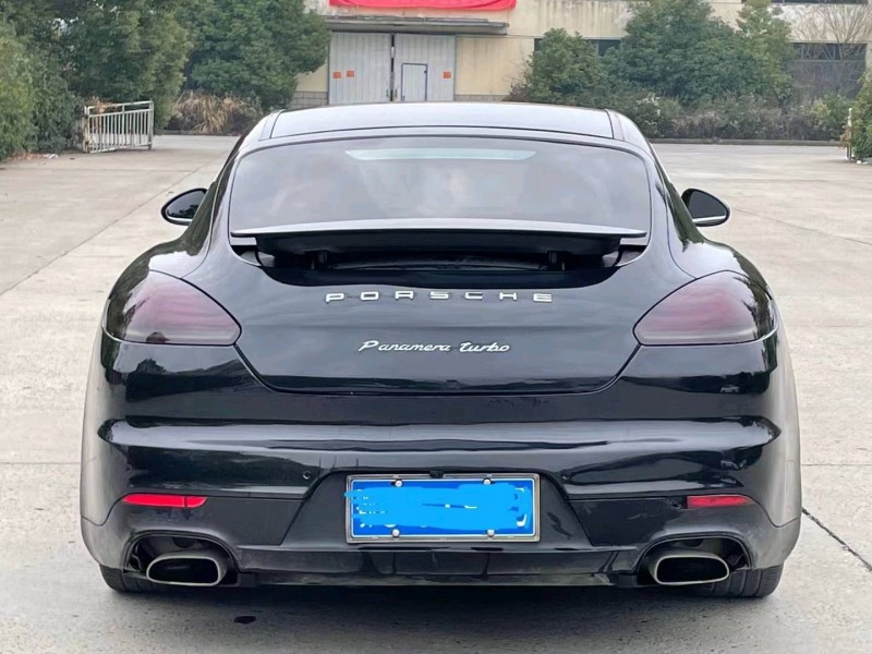 宜昌12年保时捷帕拉梅拉6