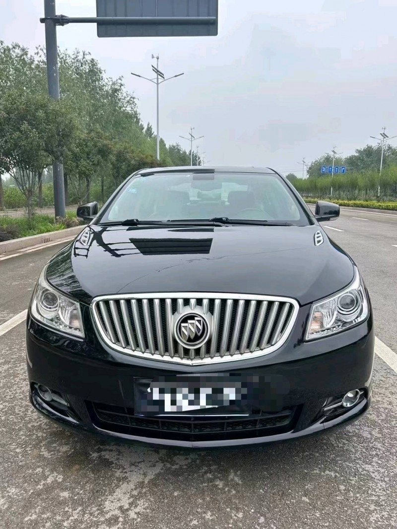 枣庄12年别克君越1