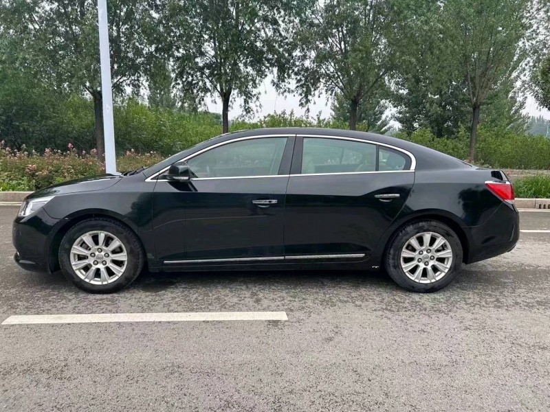 枣庄12年别克君越7