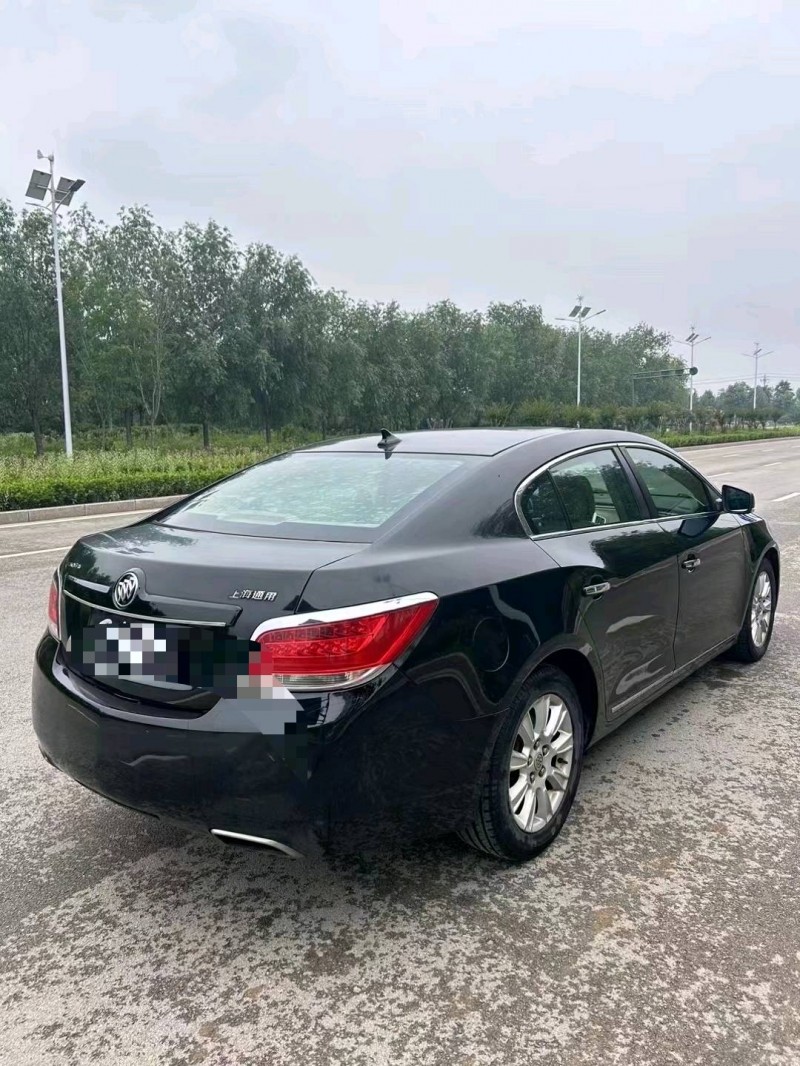 枣庄12年别克君越9