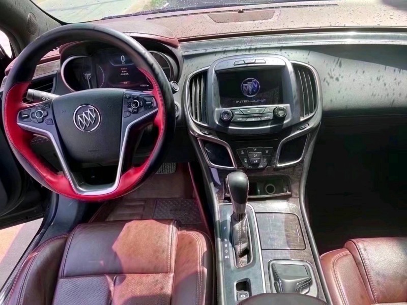 青岛15年别克君越4