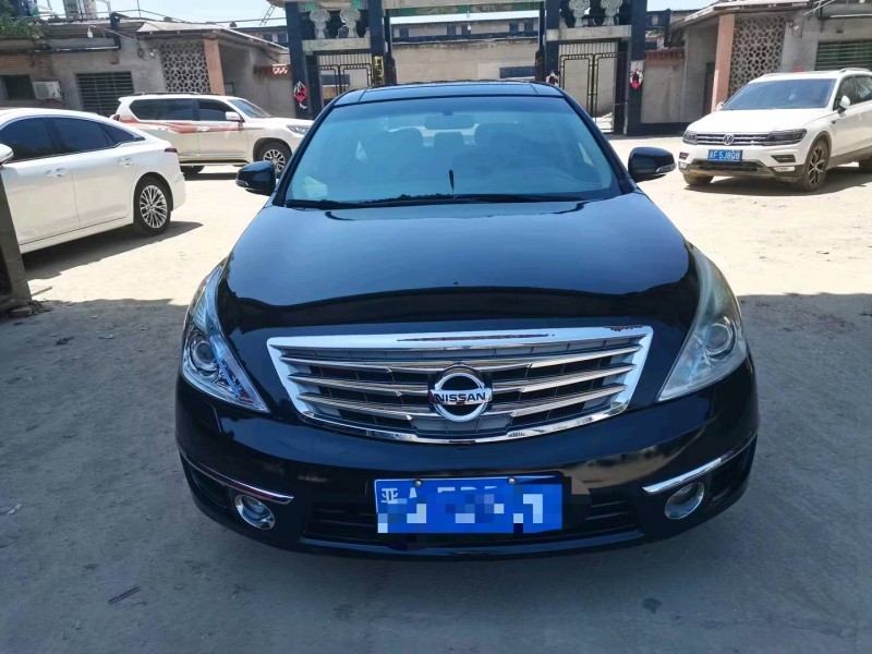 保定13年日产天籁1