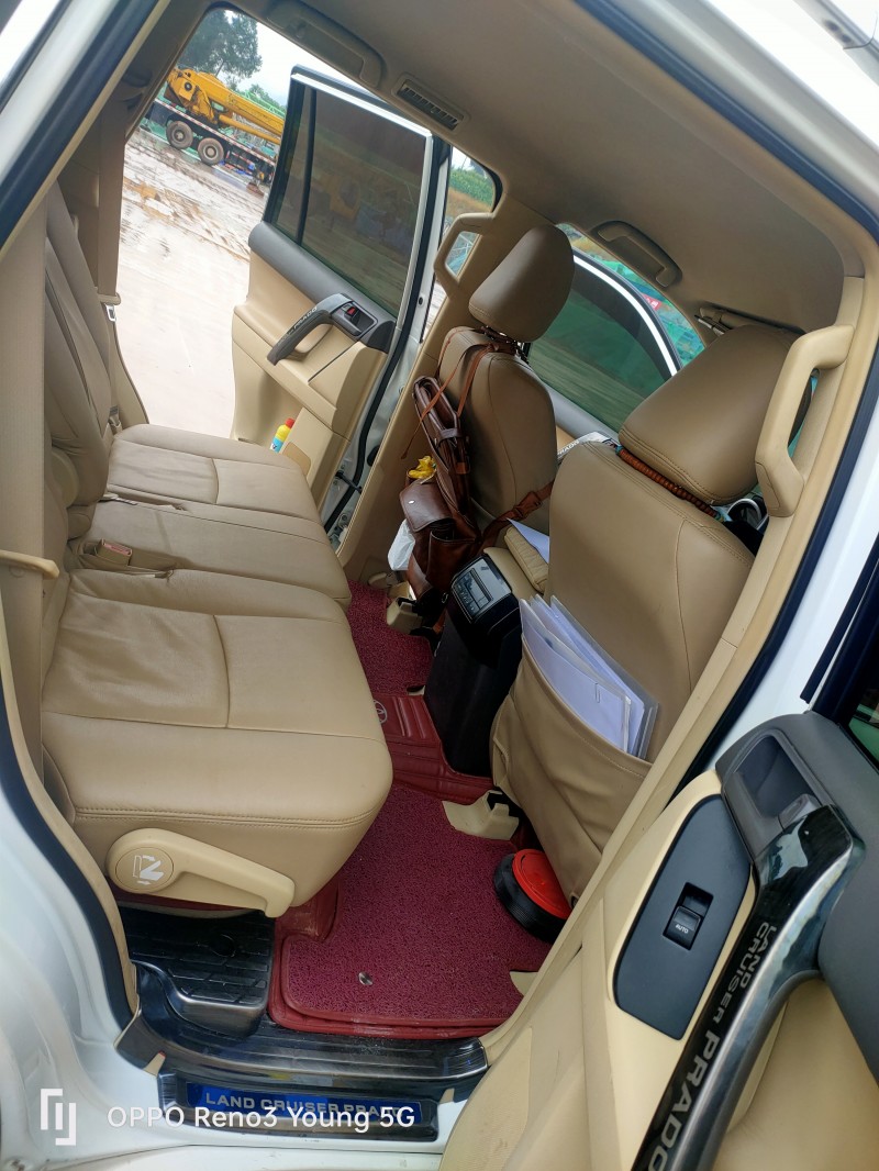 成都14年丰田普拉多7