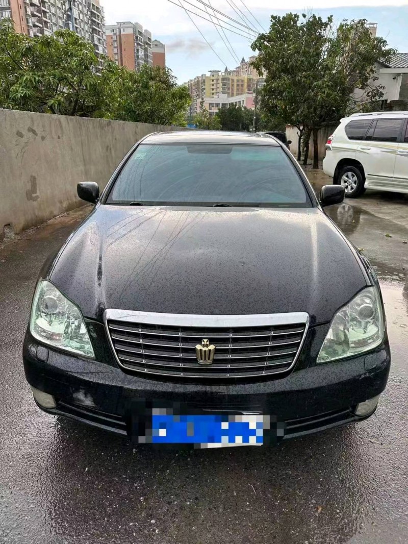 梧州07年丰田皇冠1