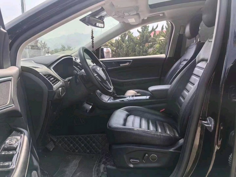 东营17年福特领界6