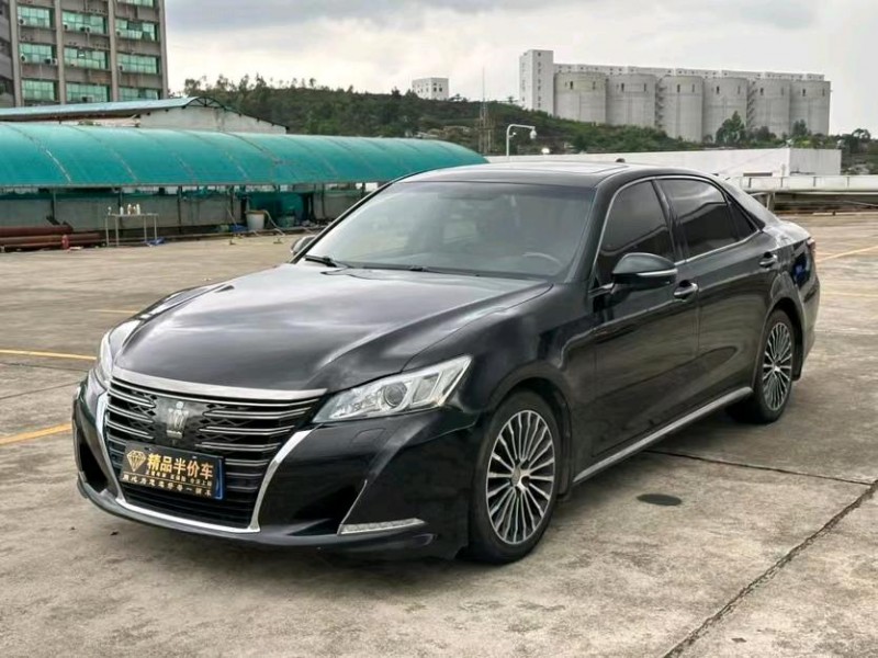 东莞18年丰田皇冠2