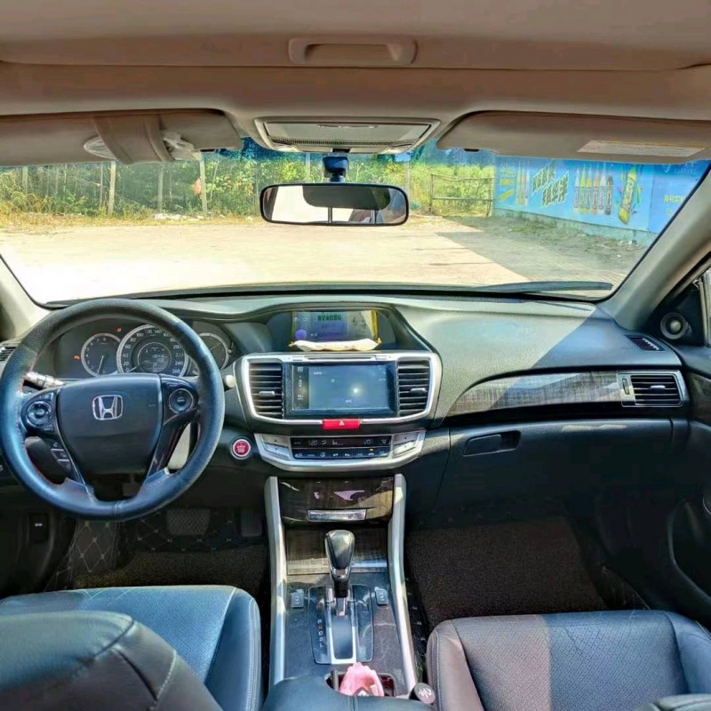 济南13年本田雅阁6