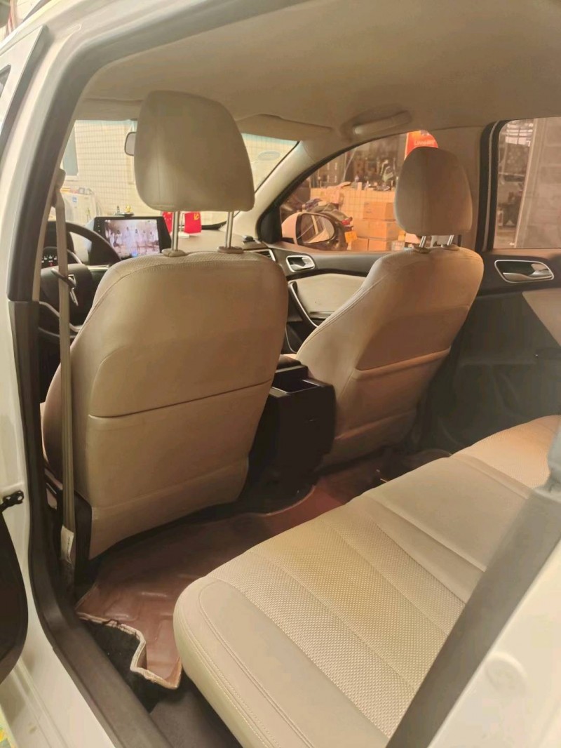 保定17年宝骏3106