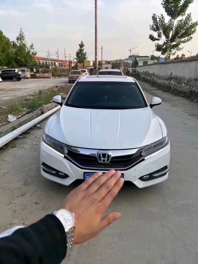 济南15年本田思铂睿1