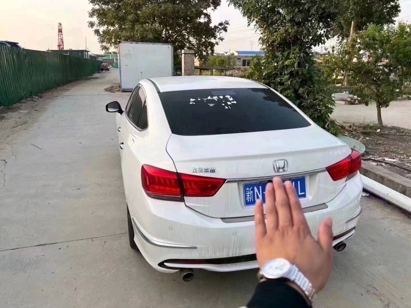 济南15年本田思铂睿7