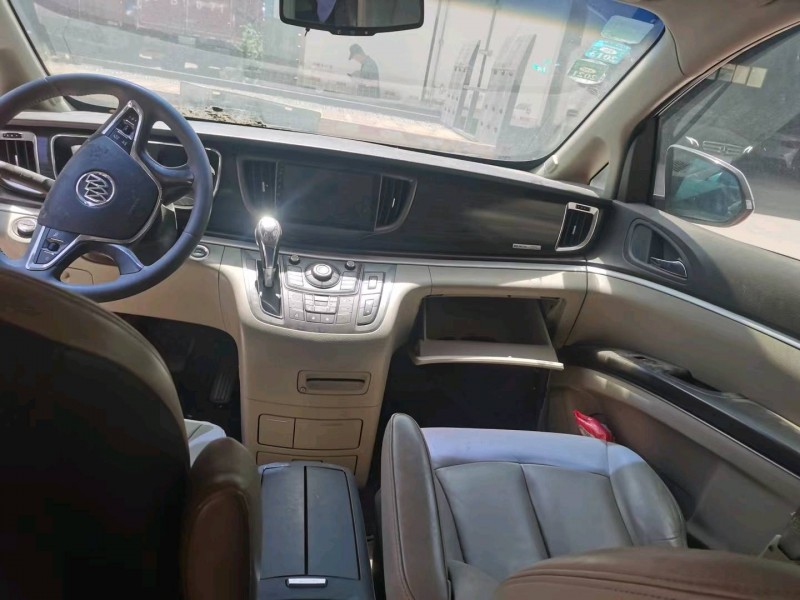 武汉11年别克GL85