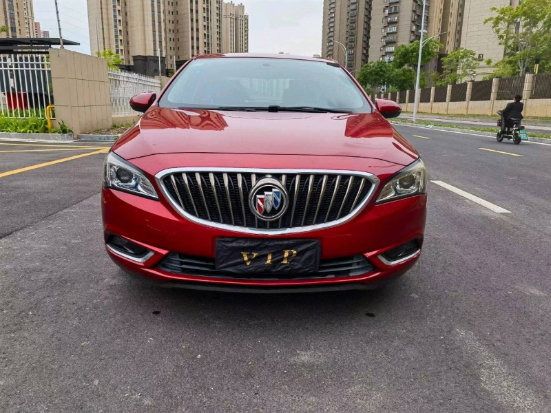 苏州16年别克威朗1