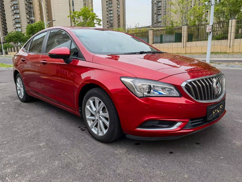 苏州16年别克威朗3