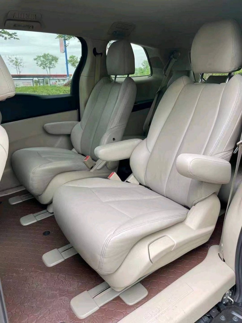 徐州16年别克GL84