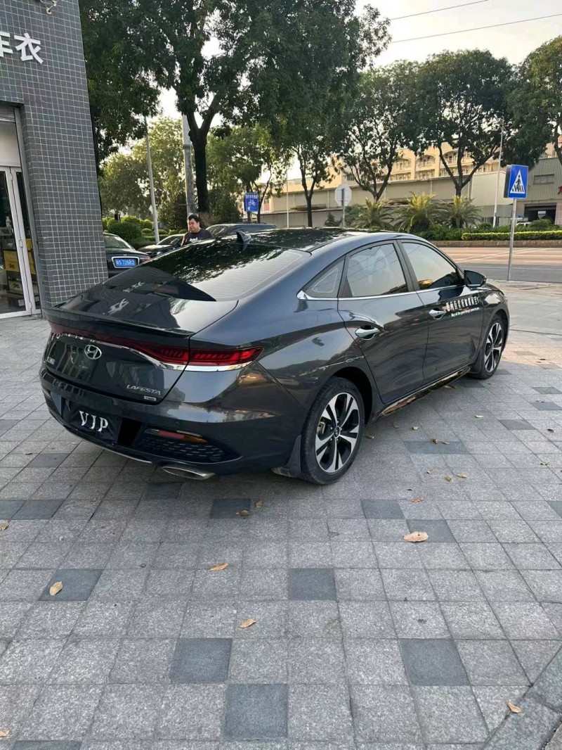 东莞21年现代菲斯塔8