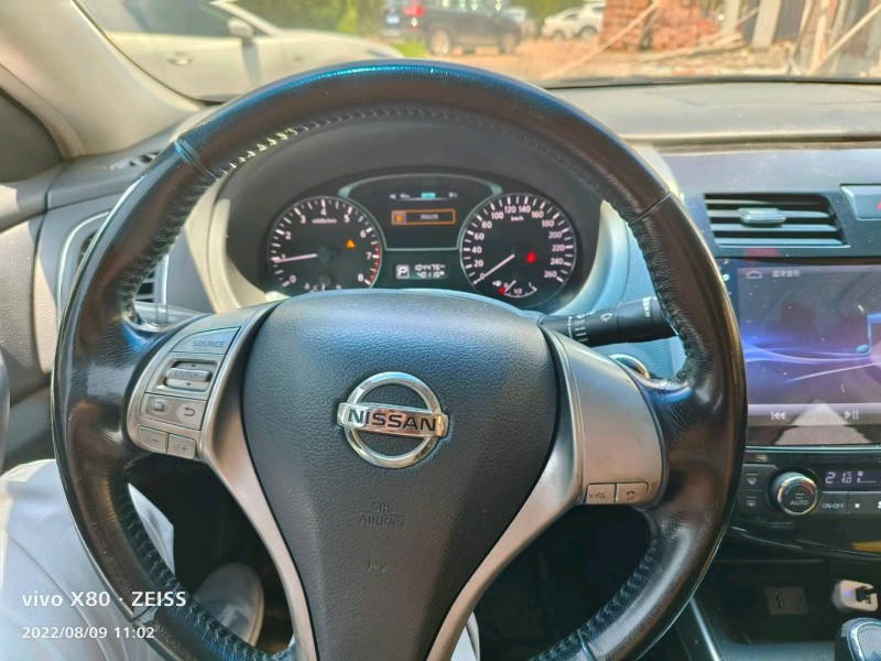 湖州13年日產天籟5