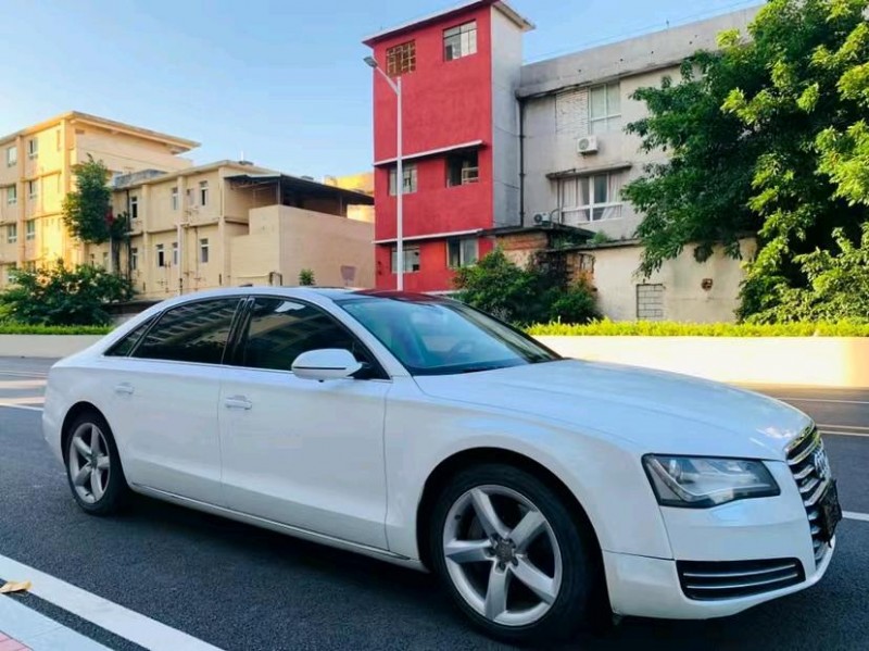 东莞11年奥迪A8L3