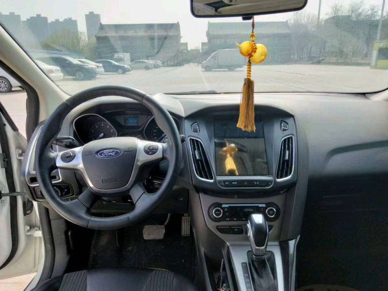 枣庄14年福特福克斯7