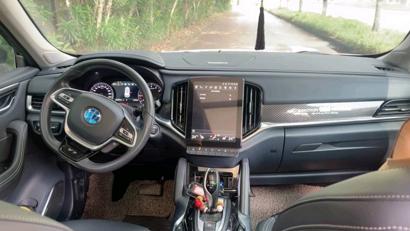 嘉兴19年中华V76