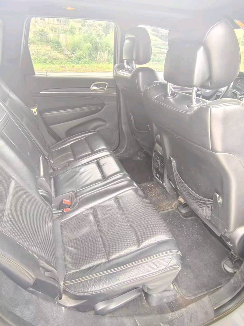 衡阳16年Jeep大切诺基4