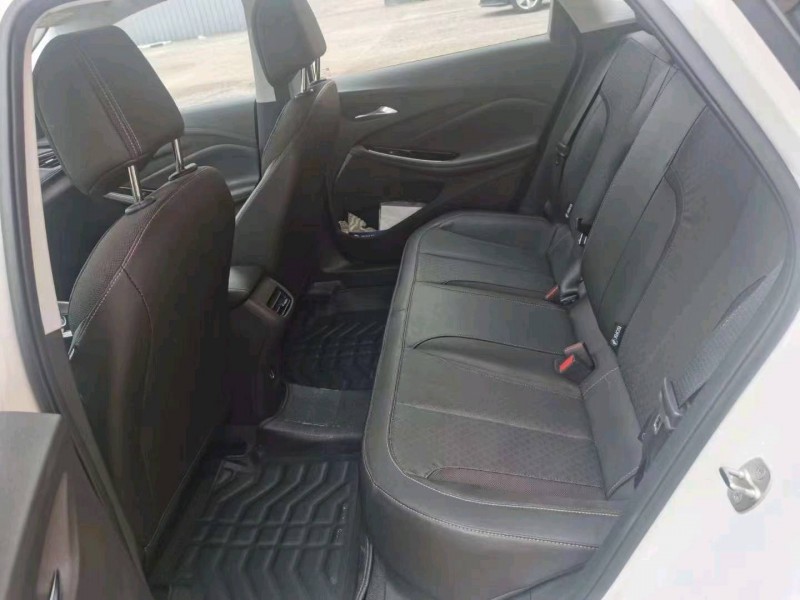 苏州23年别克威朗4