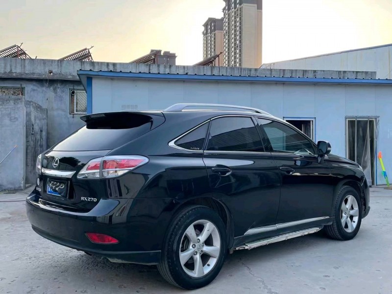 东营13年雷克萨斯RX7