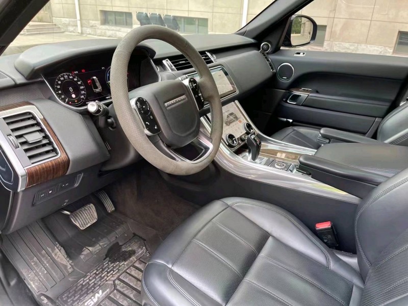 东营19年路虎揽胜运动8