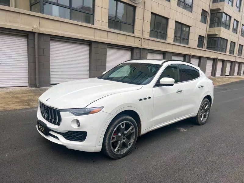 潍坊17年玛莎拉蒂Ghibli3