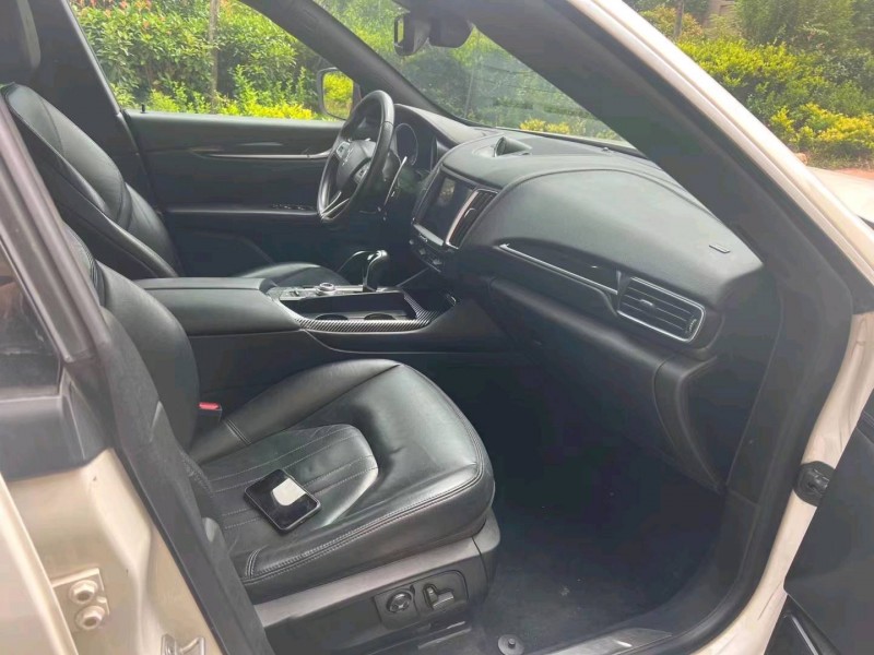 潍坊17年玛莎拉蒂Ghibli5