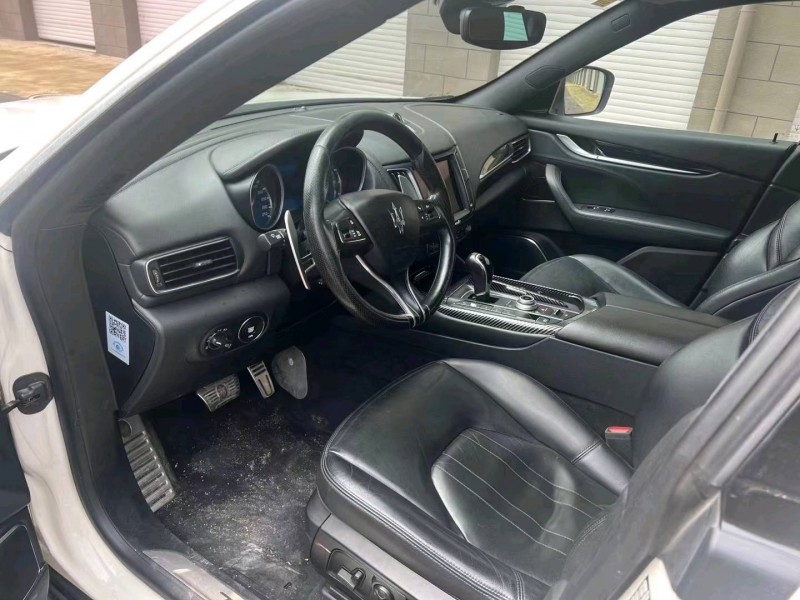 潍坊17年玛莎拉蒂Ghibli7