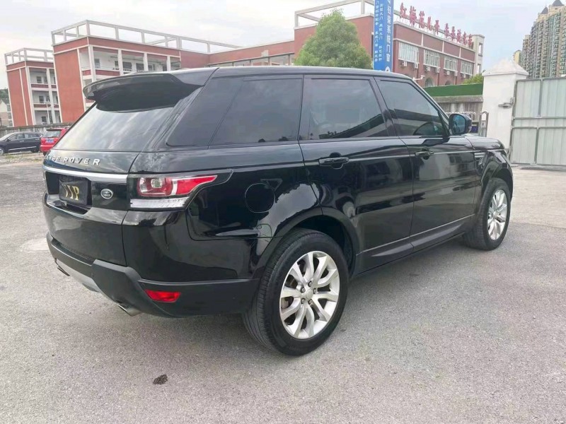 宜昌15年路虎揽胜运动9