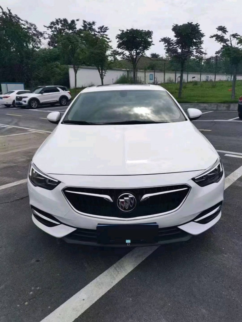 淮南19年别克君威1