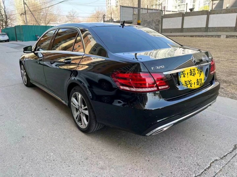 北京14年奔驰E8