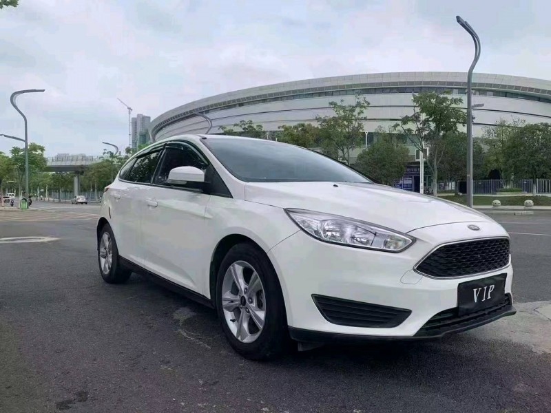 宜昌18年福特福克斯7