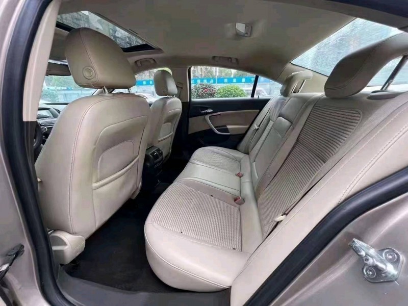 衡阳16年别克君威8