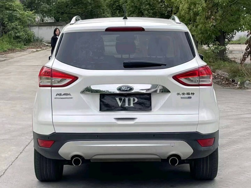 宜昌16年福特翼虎4