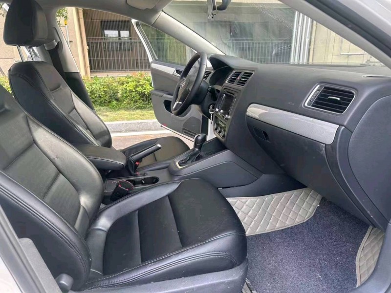 济南15年大众速腾6