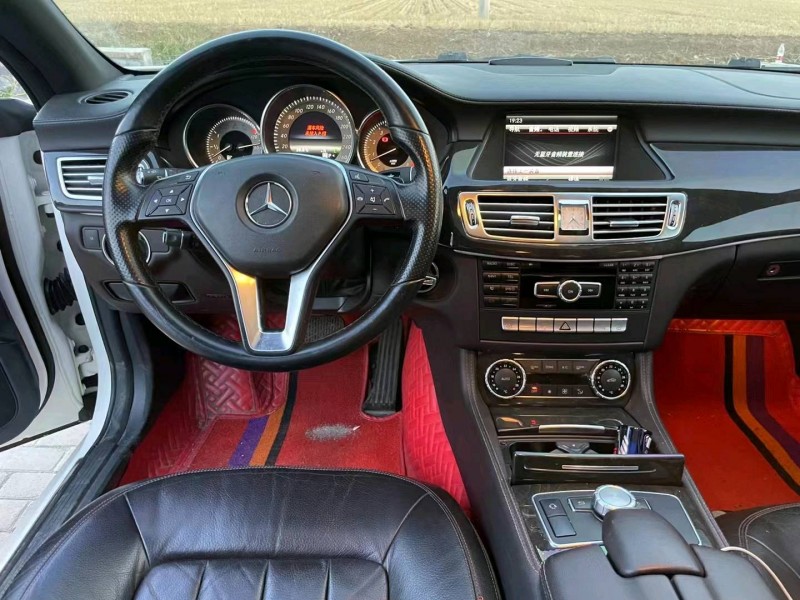 枣庄13年奔驰CLS4