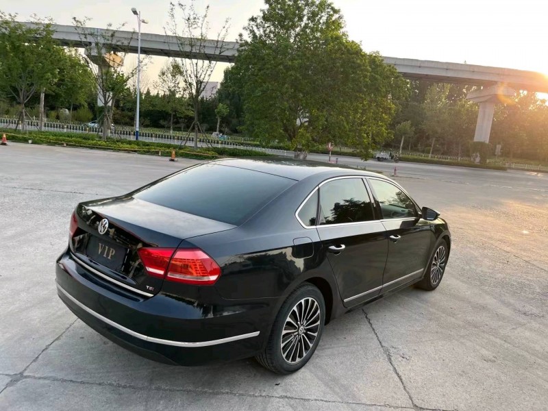 济宁11年大众帕萨特5