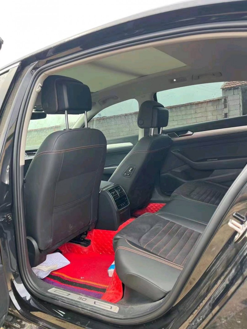 潍坊21年大众迈腾8