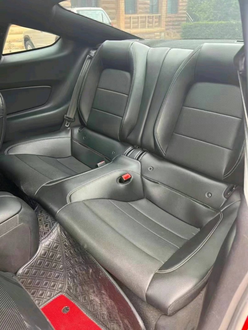 邢台21年福特野马6