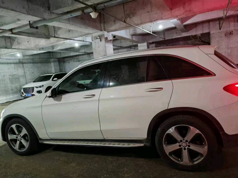 保定16年奔驰GLC7