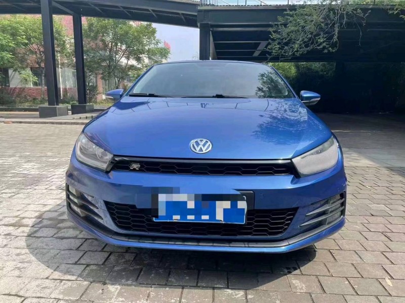 济南15年大众尚酷1