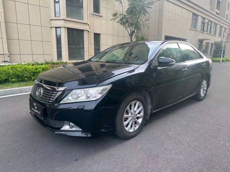 济南12年丰田凯美瑞2