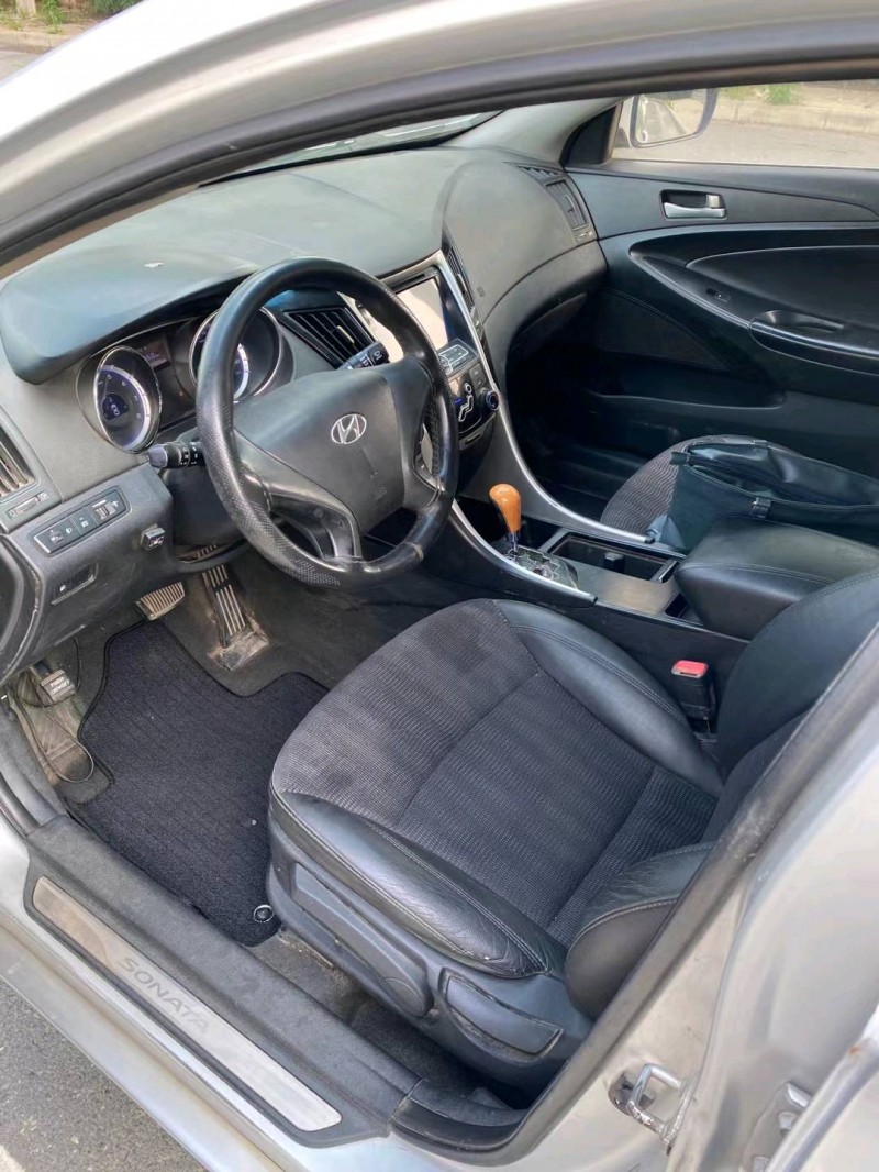 淮南13年现代索纳塔八8