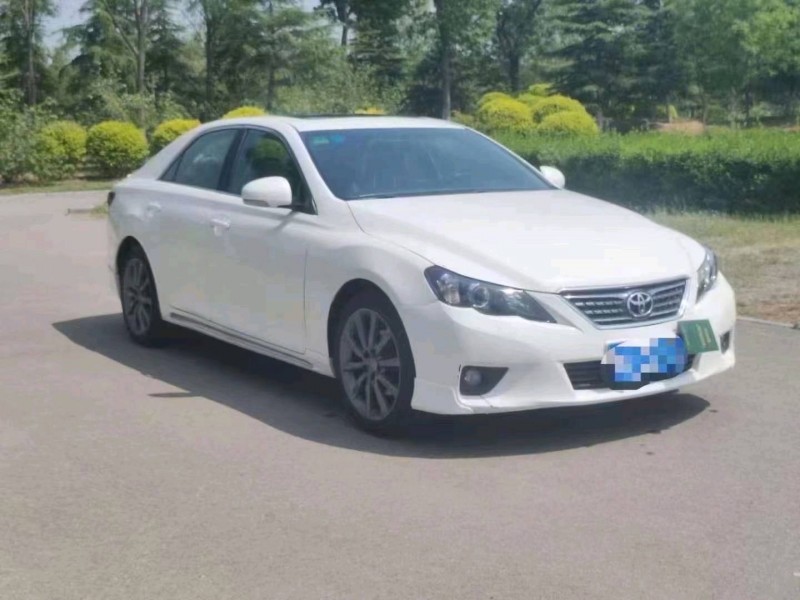 济南12年丰田锐志2