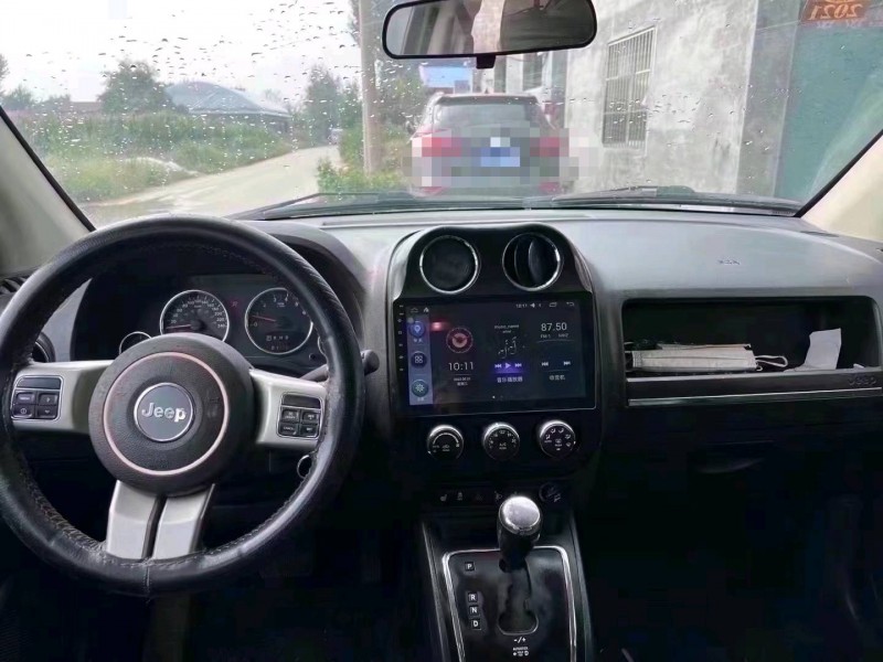 青岛13年Jeep指南者4