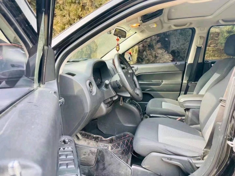 烟台10年Jeep指南者6