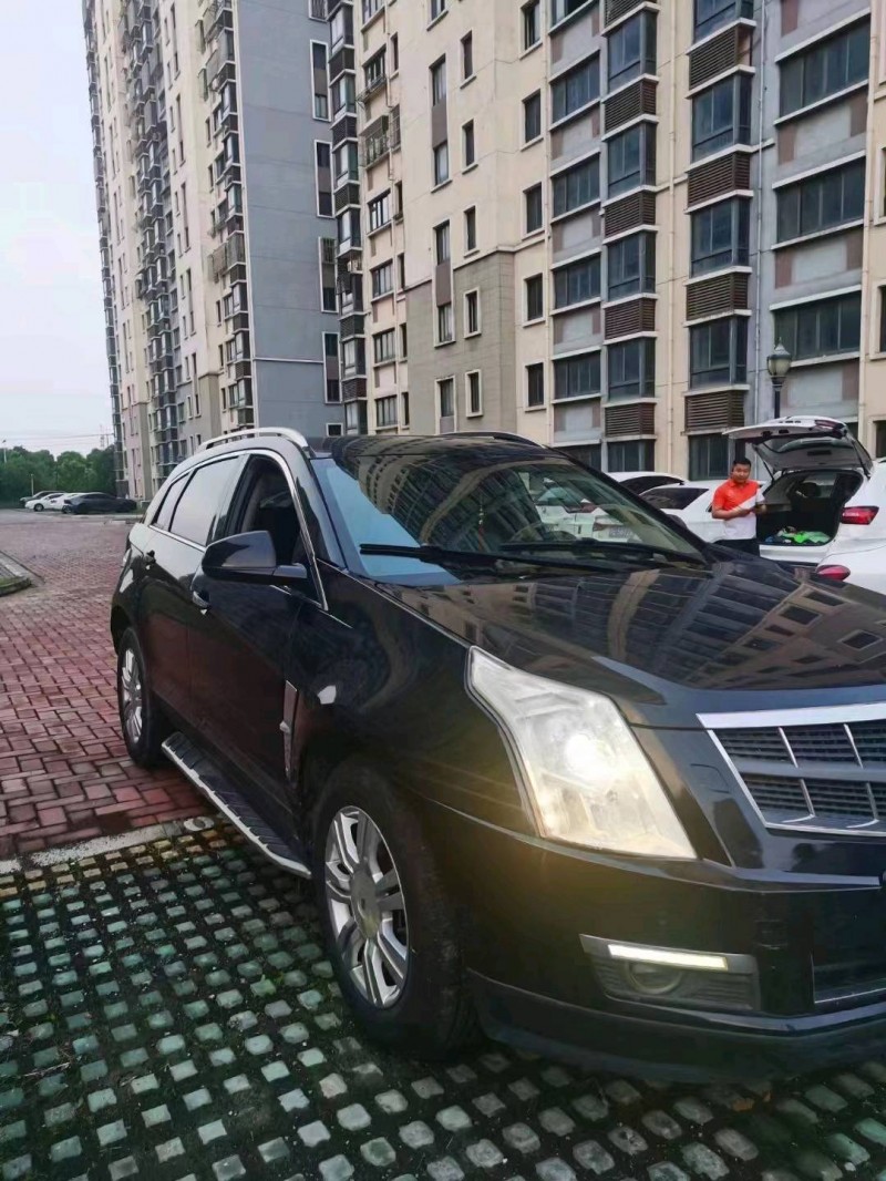苏州12年凯迪拉克SRX3